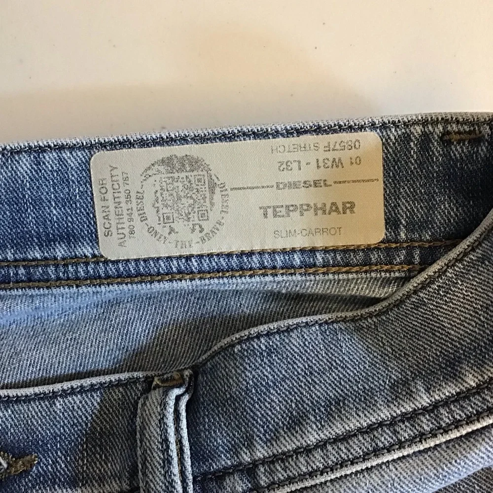 Diesel Tepphar 31x32 Tag Size Men's Distressed Slim Jeans Measures 33x31